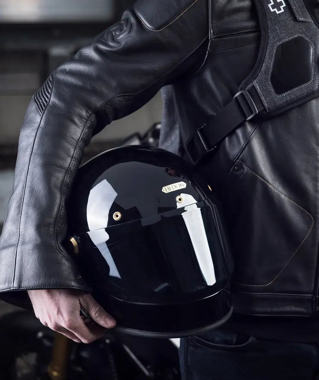 Hedon Heroine Racer Signature Black 2.0