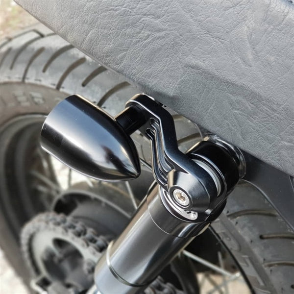 Motone Pat Signal Triline Phuộc sau - Đen MMU005