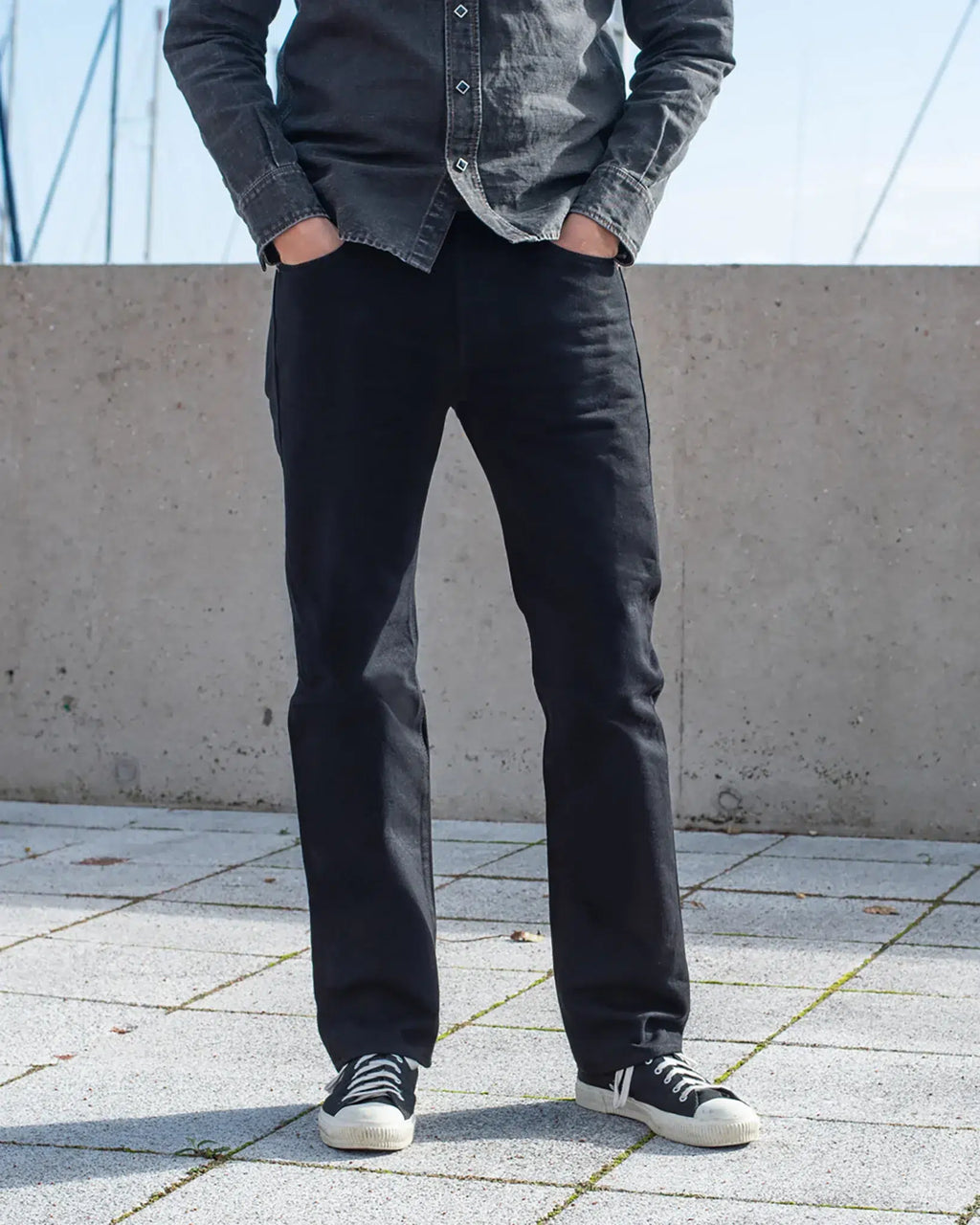 Iron Heart IH-666S-142BB 14oz Selvedge Denim Slim Straight Cut - Black/Black