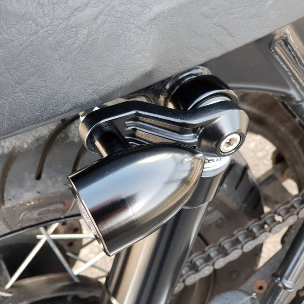 Cặp kẹp phuộc sau gắn xi nhan Motone Triline – MMU005 - Image 7