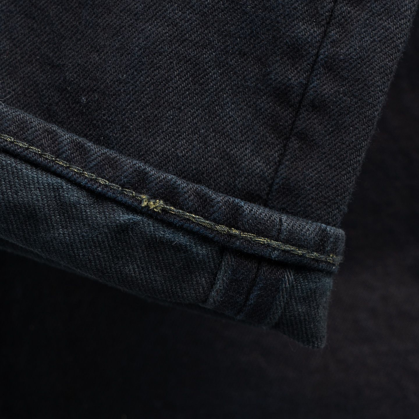 Iron Heart IH-634S-142OD 14oz Selvedge Denim Straight Cut Jeans - Indigo Overdyed Black - Image 3